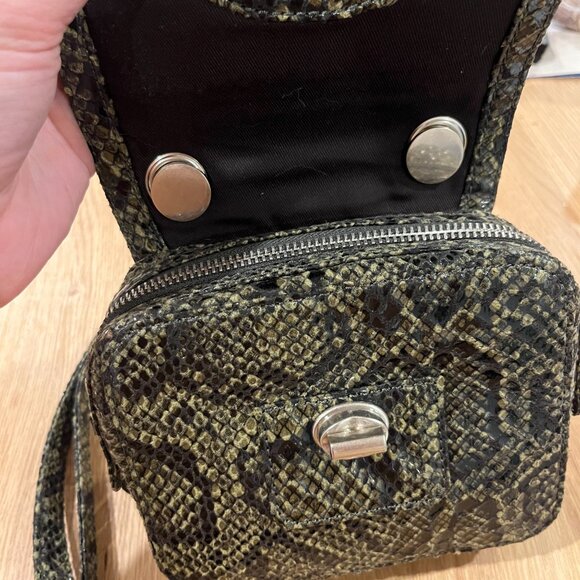 Banana Republic Green Snakeskin Print Mini Crossbody - Picture 2 of 3